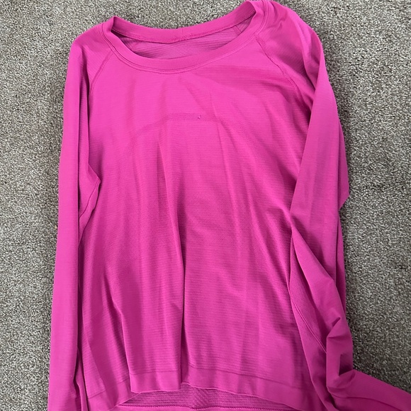 lululemon athletica Tops - Lululemon Swiftly Tech Long-Sleeve Waist Length